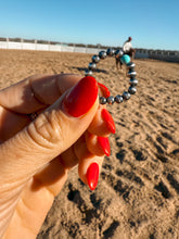 Load image into Gallery viewer, Navajo Style Ring
